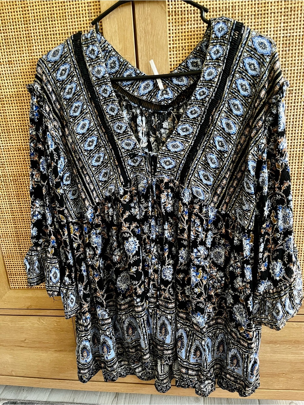 Free People Boho V-Neck Floral
Peasant Top
